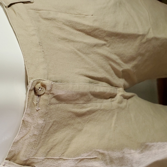 AVENUE Women's Petite Chinos Cream Pants-EUC-Sz 20P - Picture 3 of 12